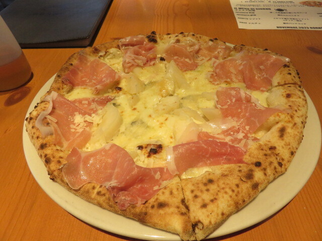 【期間限定！ル・レクチェのピッツァ】ロルノ ＠燕市 にいがた味がさね ～ NORI の食べあるき～ フードアナリスト風間典之ブログ